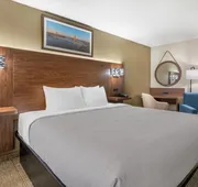 Quality Inn & Suites Rockport - Owensboro North (GOLD AWARD WINNER) hotel detail image 5