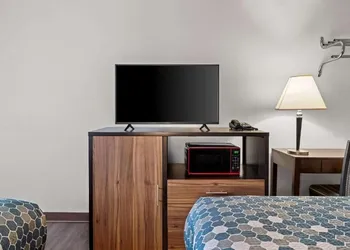 FairBridge Inn Express Billings Airport hotel thumbnail 3