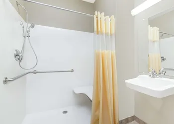 Days Inn & Suites by Wyndham Marquez hotel thumbnail 8
