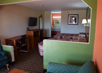 Royal Inn Douglasville hotel thumbnail 6