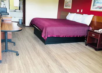 Western Inn Express hotel thumbnail 7