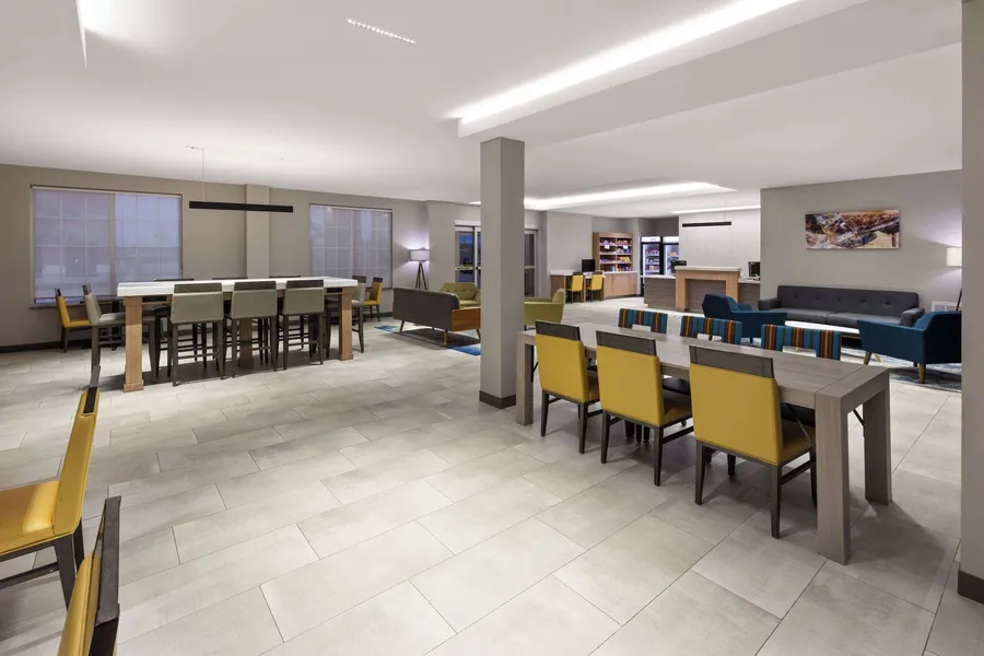 La Quinta Inn & Suites by Wyndham McAlester hotel detail image 2
