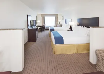 Holiday Inn Express & Suites Omaha I-80 by IHG hotel thumbnail 5