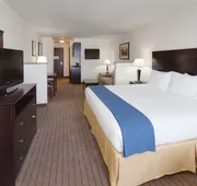 Holiday Inn Express & Suites Omaha I-80 by IHG hotel detail image 7