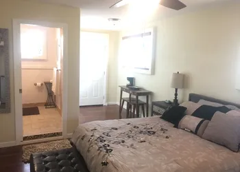 Aarons Cottage hotel thumbnail 7