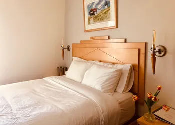 Enzo hotel thumbnail 3