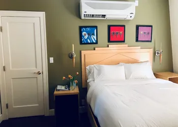 Enzo hotel thumbnail 4