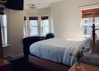 Enzo hotel thumbnail 8