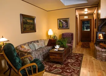 Country Inn Bed and Breakfast hotel thumbnail 3