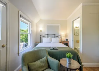 Cedar Gables Inn hotel thumbnail 5