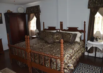 Carrier Houses B&B hotel thumbnail 4