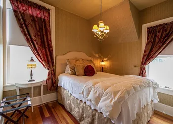 McCloud River B&B hotel thumbnail 5