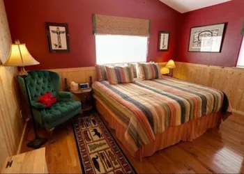 Sea Parrot Inn hotel thumbnail 5