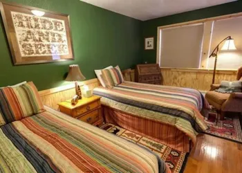 Sea Parrot Inn hotel thumbnail 7
