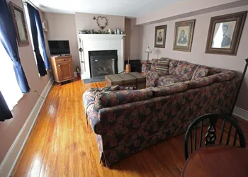 Lafayette Inn hotel thumbnail 4