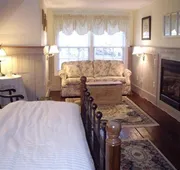 Isaiah Jones Homestead Bed & Breakfast hotel detail image 7