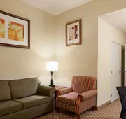 Country Inn & Suites by Radisson, Crestview, FL hotel detail image 5