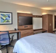 Holiday Inn Express & Suites Albuquerque Historic Old Town by IHG hotel detail image 7