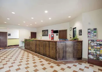 Econo Lodge Anderson hotel thumbnail 2
