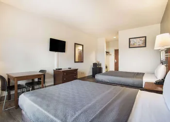 Econo Lodge Anderson hotel thumbnail 6