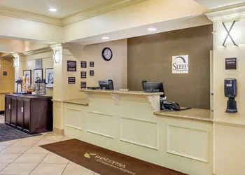 Sleep Inn & Suites Milwaukee Airport hotel thumbnail 5