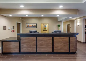 Comfort Suites Clarksville near Governors Square Mall hotel thumbnail 3