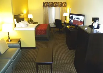 Comfort Inn & Suites Regional Medical Center hotel thumbnail 7