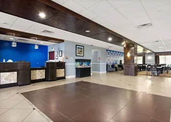 Portland Inn & Suites hotel thumbnail 2