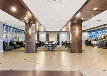 Portland Inn & Suites hotel thumbnail 4