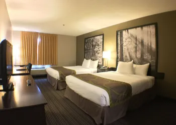 Super 8 by Wyndham Kapuskasing hotel thumbnail 7