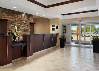 Ramada by Wyndham Lac La Biche hotel thumbnail 2