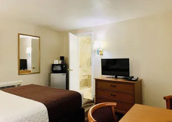 Roadside Motel hotel thumbnail 5