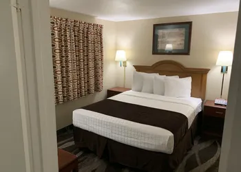 Roadside Motel hotel thumbnail 6