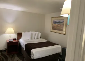 Roadside Motel hotel thumbnail 7