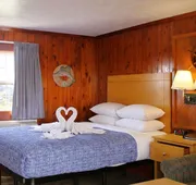 Seahorse Inn and Cottages hotel detail image 3