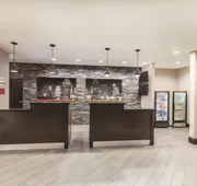 La Quinta Inn & Suites by Wyndham Houston Bush Intl Airpt E hotel detail image 3