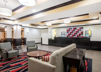 La Quinta Inn & Suites by Wyndham Conway hotel thumbnail 3