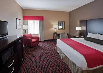 La Quinta Inn & Suites by Wyndham Conway hotel thumbnail 6