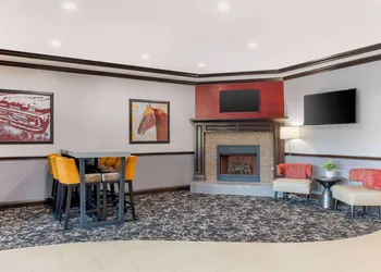 Best Western Carthage Inn & Suites hotel thumbnail 2