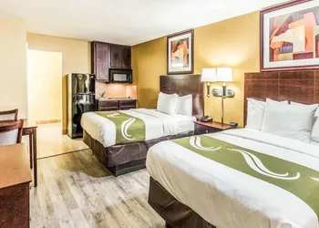 Quality Inn Corsicana hotel thumbnail 6