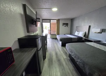 Stay Inn and Suites hotel thumbnail 8