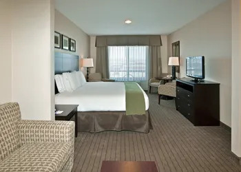 Holiday Inn Express Hotel & Suites Grants - Milan by IHG hotel thumbnail 2