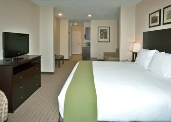 Holiday Inn Express Hotel & Suites Grants - Milan by IHG hotel thumbnail 4