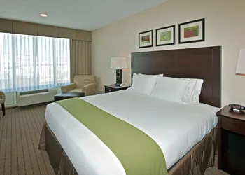 Holiday Inn Express Hotel & Suites Grants - Milan by IHG hotel thumbnail 5