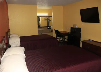 Chaparral Motel hotel thumbnail 7
