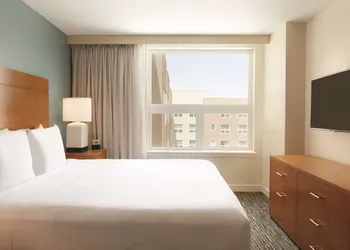 Hyatt House Denver Airport hotel thumbnail 7
