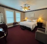 The Clipper Inn Bed & Breakfast hotel detail image 5