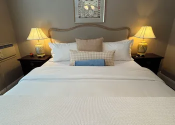 The Clipper Inn Bed & Breakfast hotel thumbnail 6