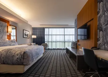 The Hotel at Kirkwood Center hotel thumbnail 7