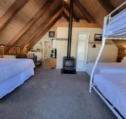 Cinnamon Bear Inn hotel detail image 7